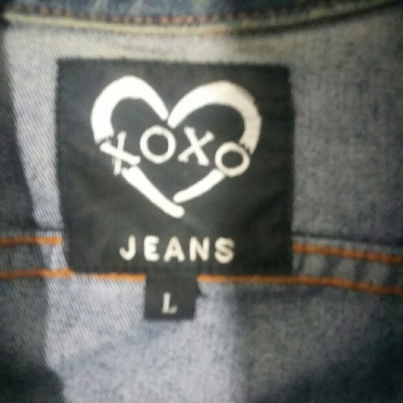 XOXO Jeans denim jean jacket w/ cute heart buttons - Picture 5 of 8